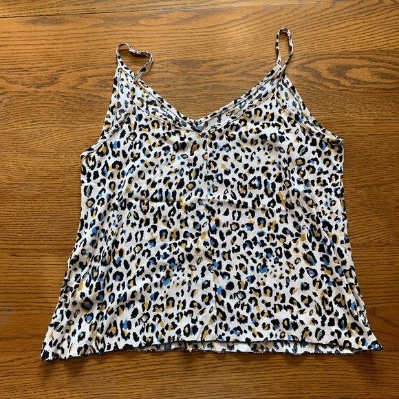 Lavender Field button front cami T042 - Picture 3 of 6